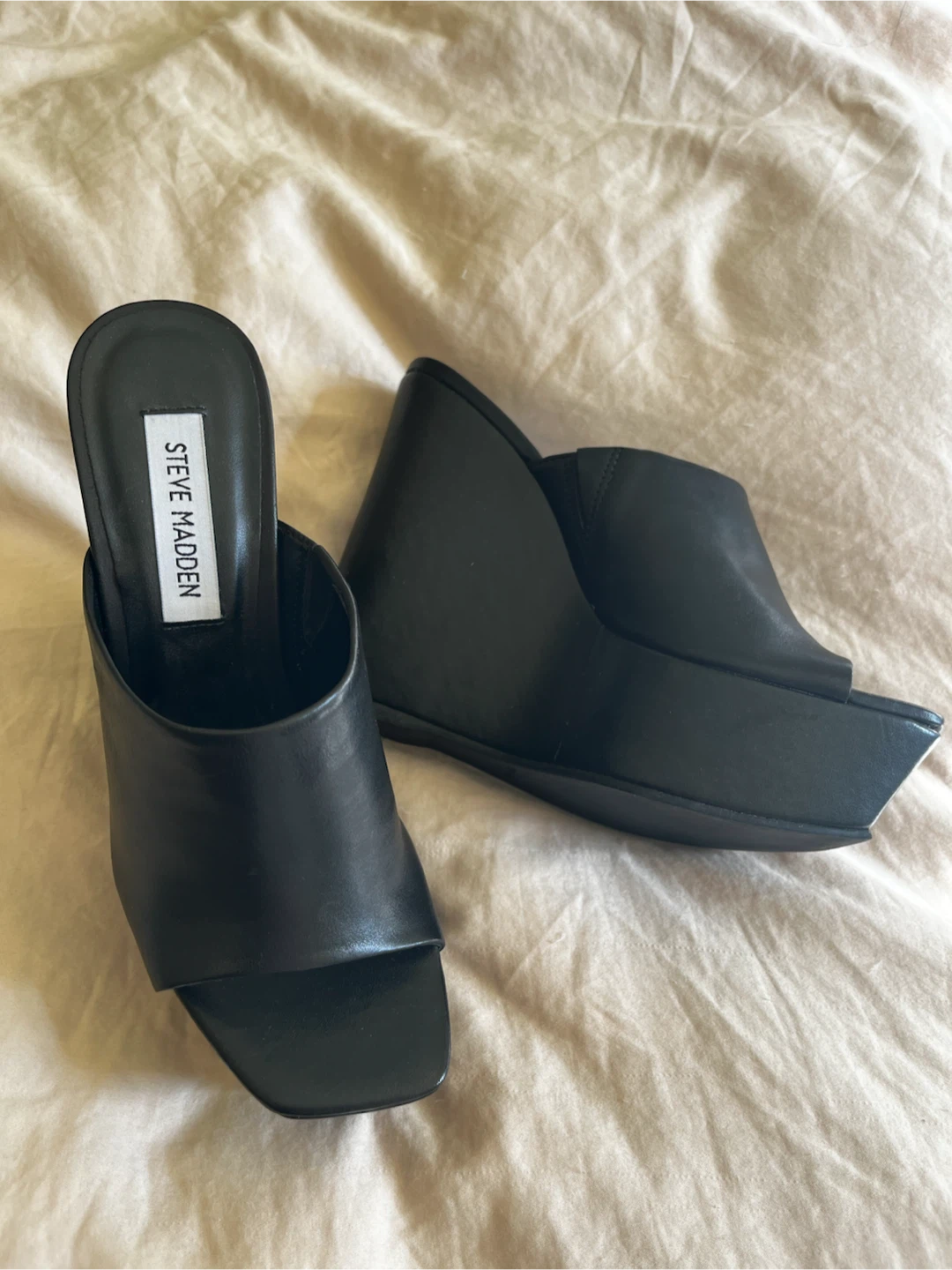 Brand New Steve Madden Wedge Platform Heels black size 6.5