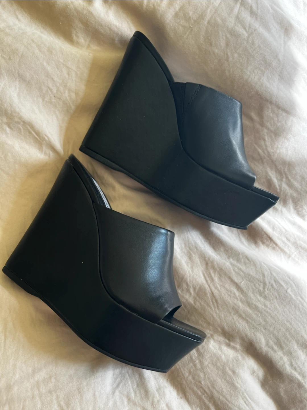 Brand New Steve Madden Wedge Platform Heels black size 6.5 - photo 5