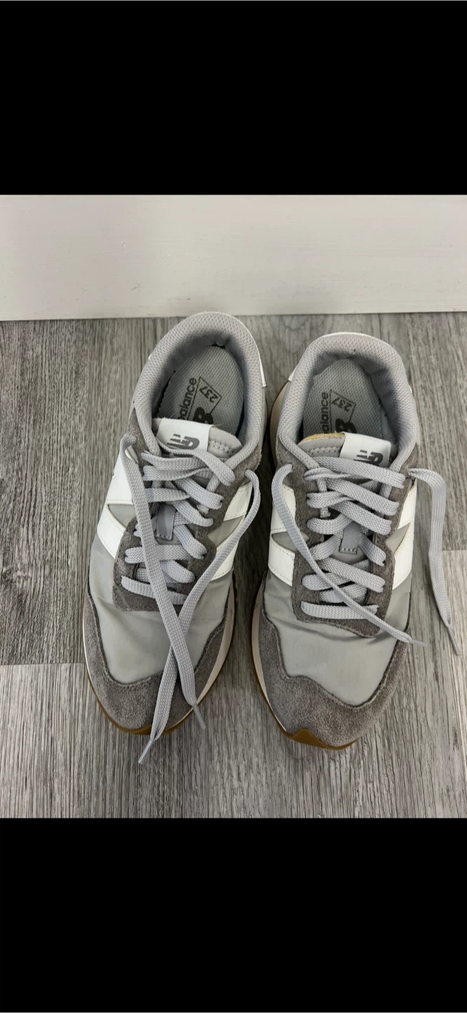 New Balance 237 Sneakers