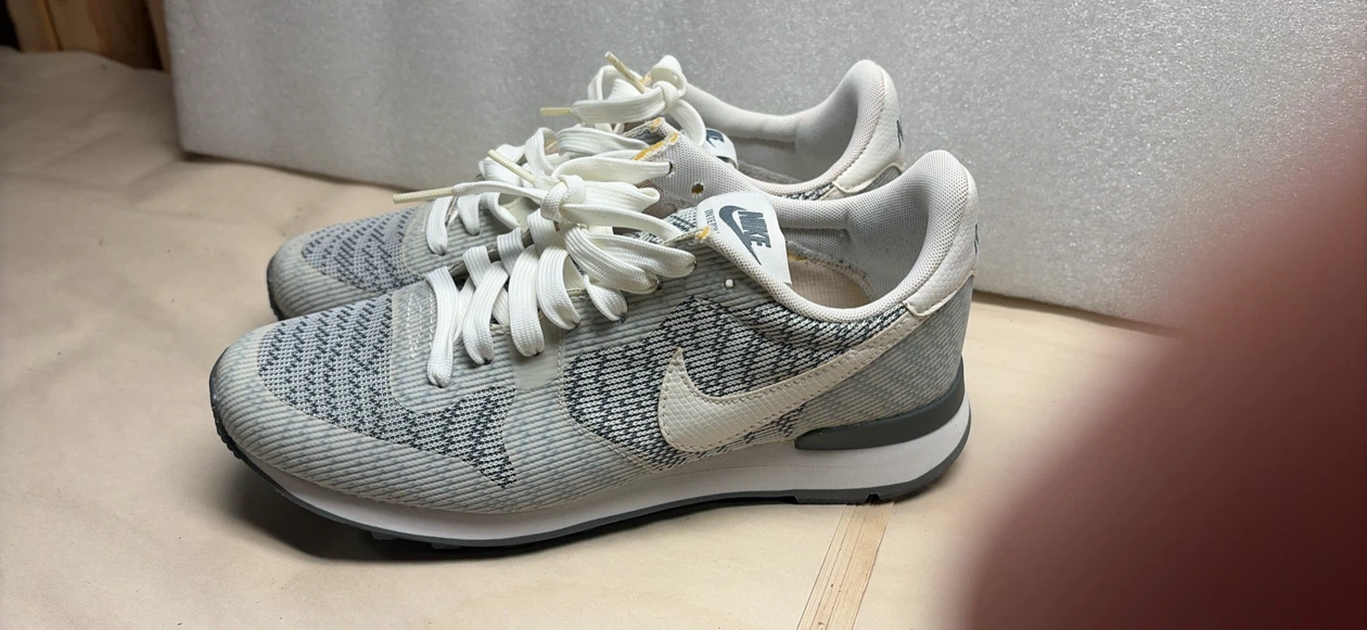 Nike Internationalist Sneakers Grey/White