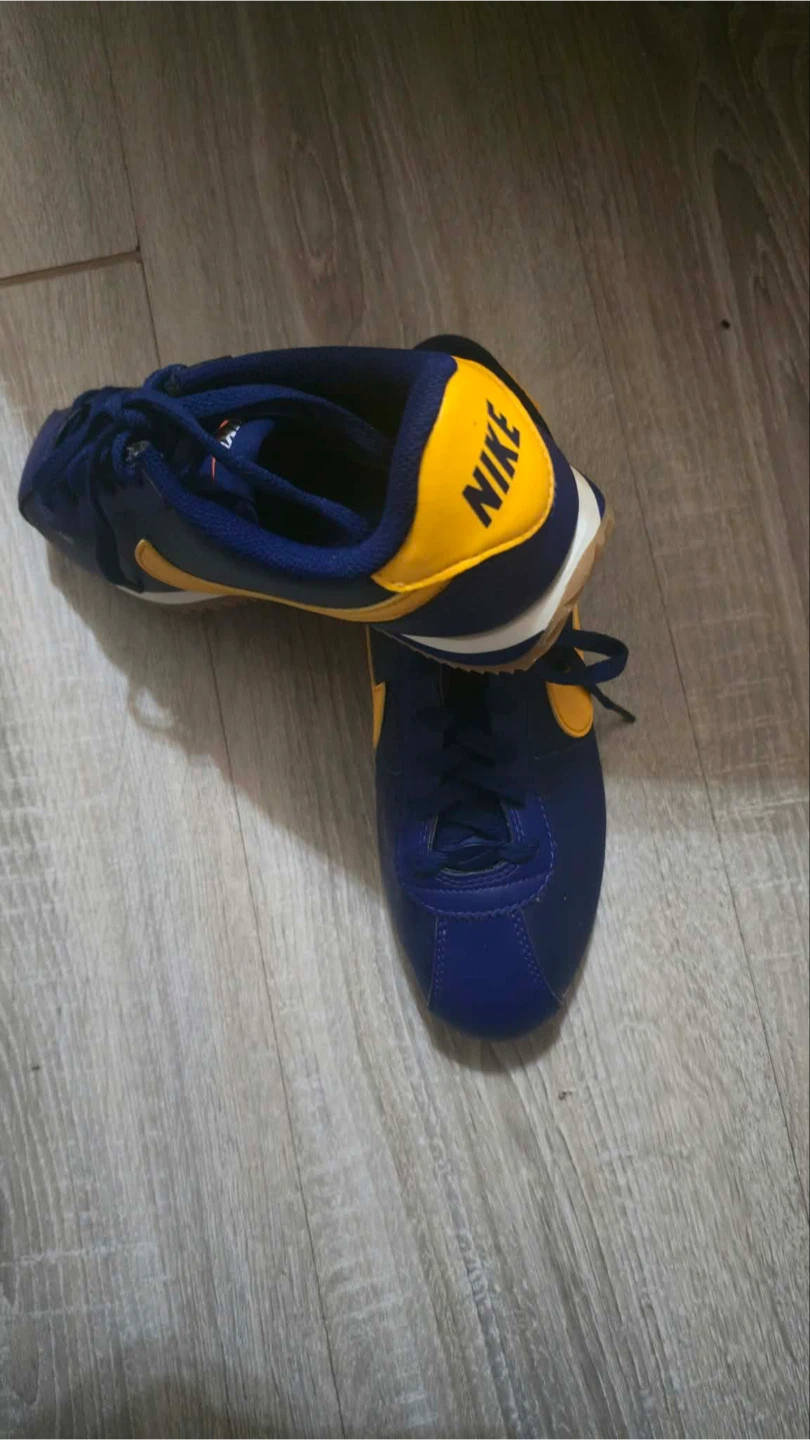 Nike Cortez Sneakers Blue and Yellow - photo 3
