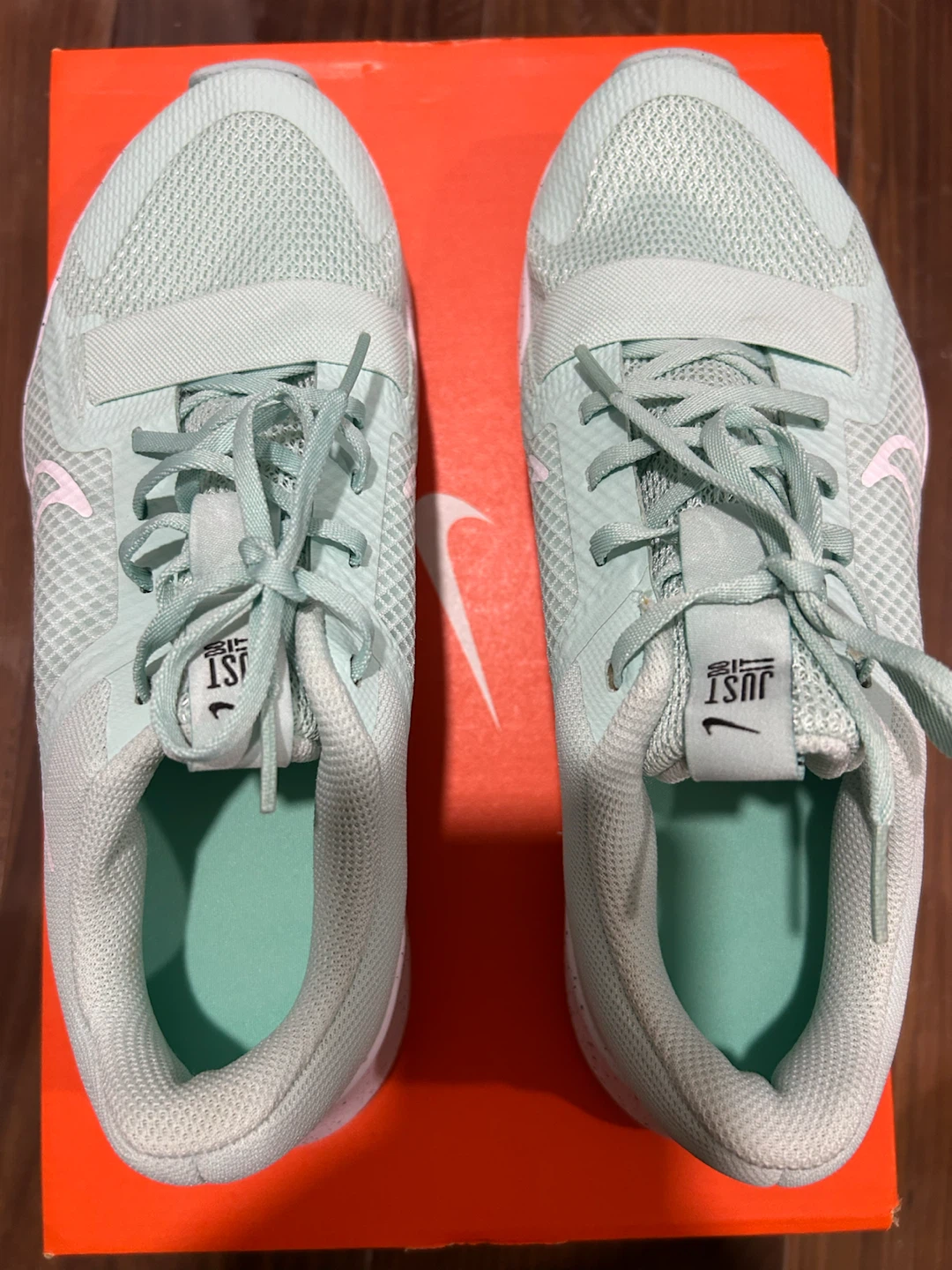 Nike Women's Running Shoes - Light Green