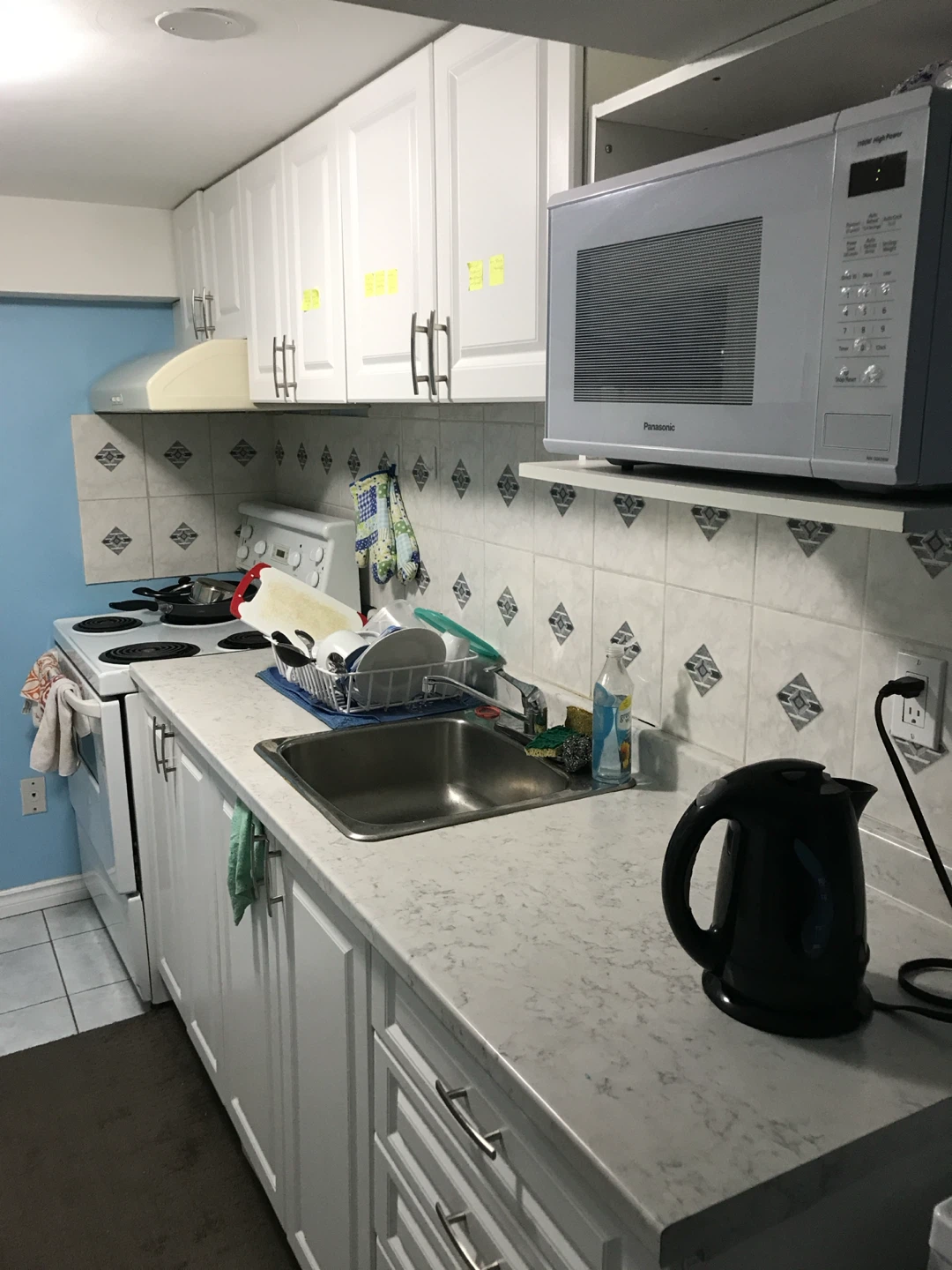 ROOM FOR RENT-FEMALES - photo 4