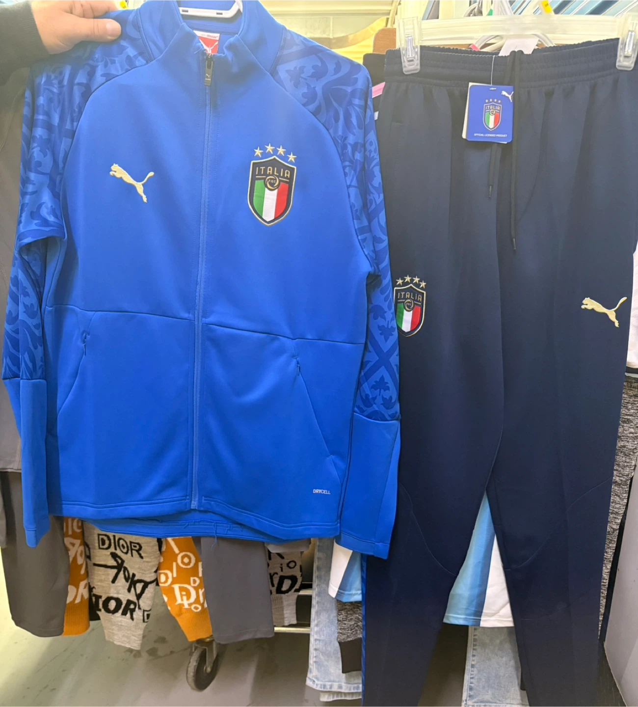 $75 Brand New with tags,medium Puma Italy Soccer Tracksuit