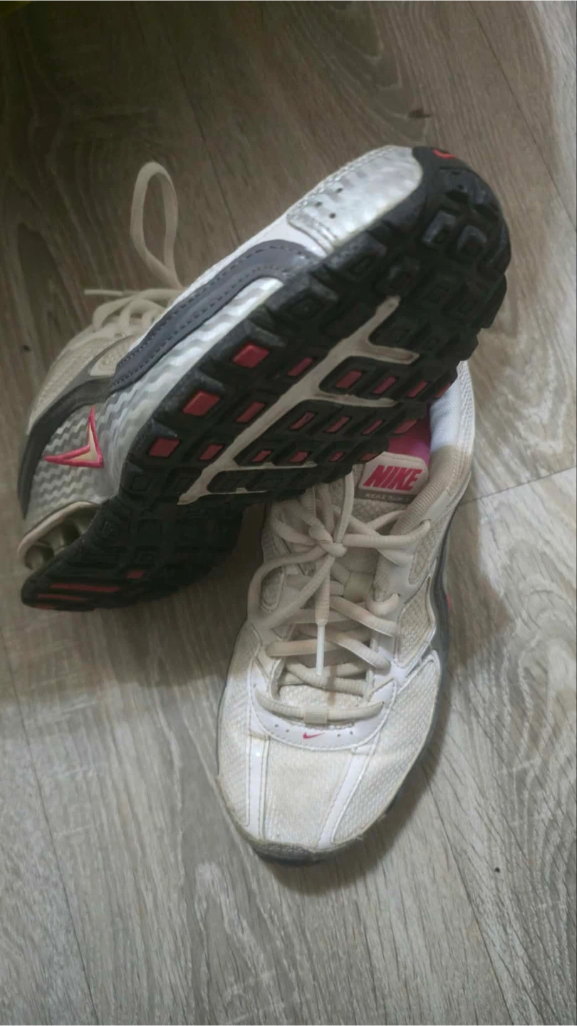 Nike Reax Run 5 Sneakers Size 8.5 - photo 4