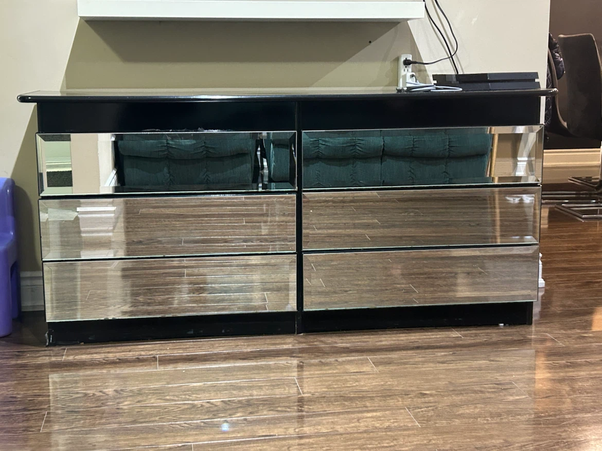 Morden mirrored bedroom set bed frame and dresser - photo 3