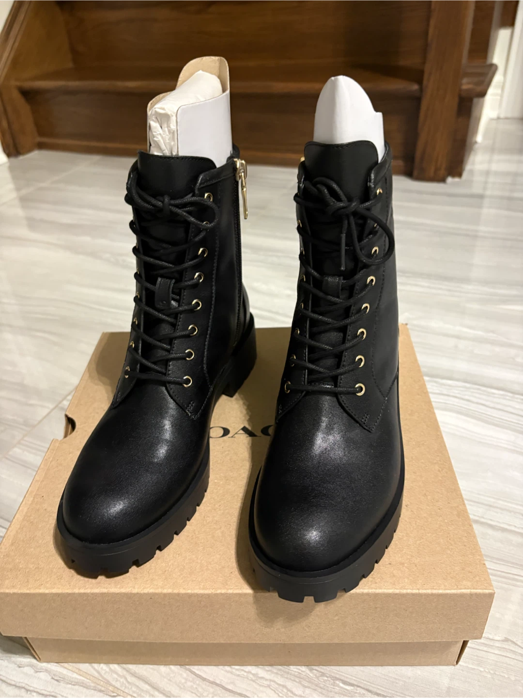 Coach women leather boos size 7- brandnew - photo 3