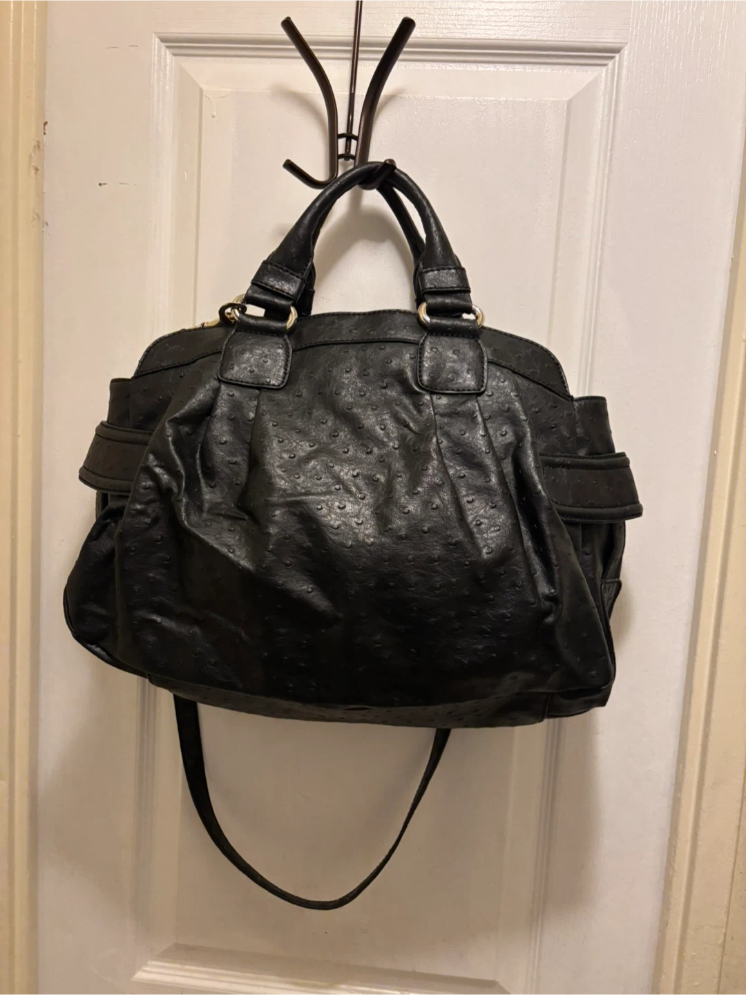 Guess Black Ostrich-Effect Satchel - photo 3