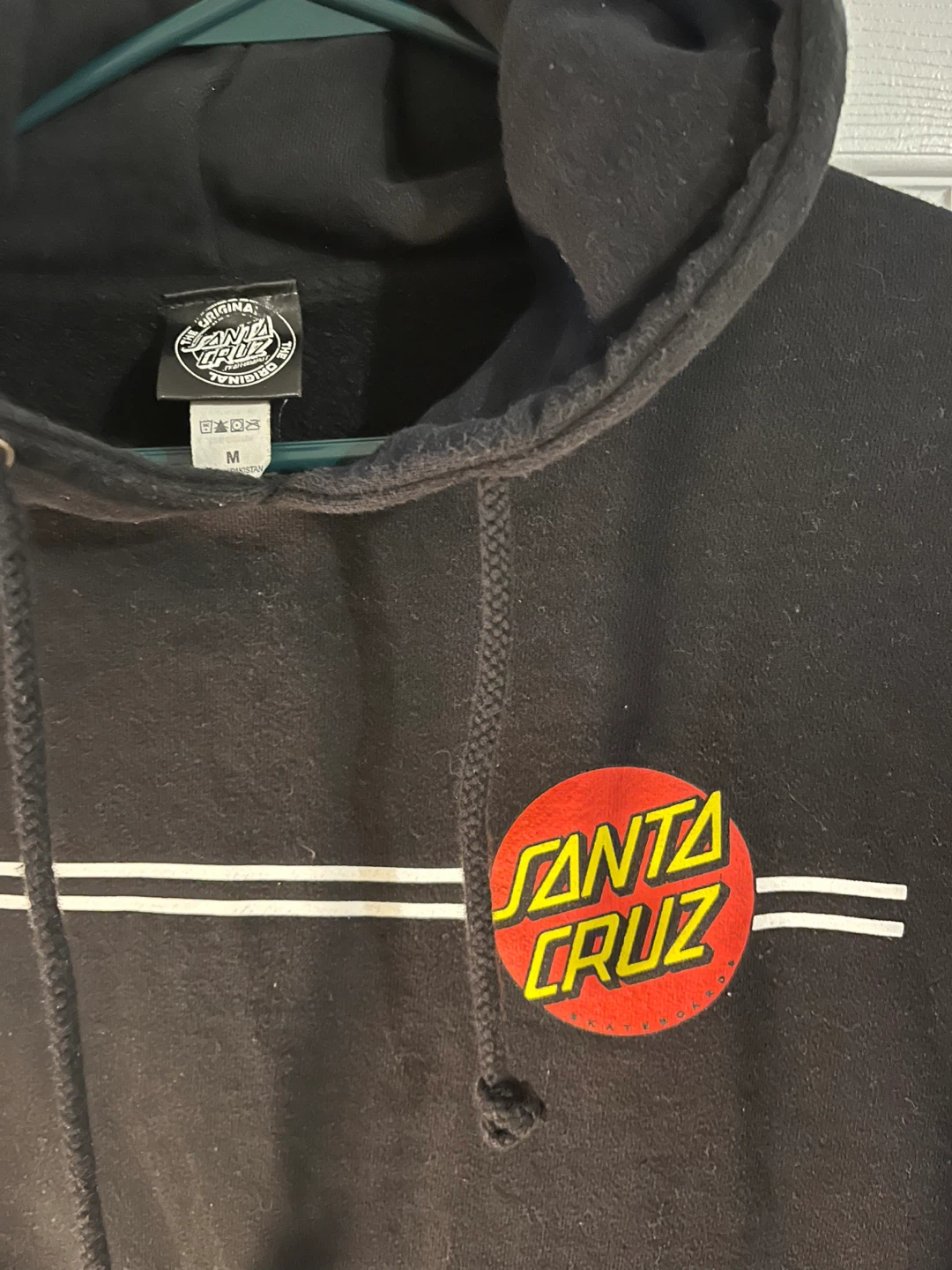 Santa Cruz black hooded sweatshirt - photo 3