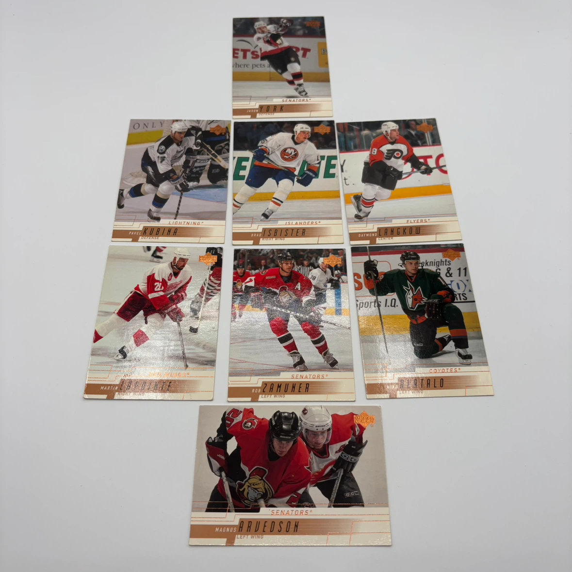 Assorted Vintage Upper Deck NHL Hockey Cards - photo 2