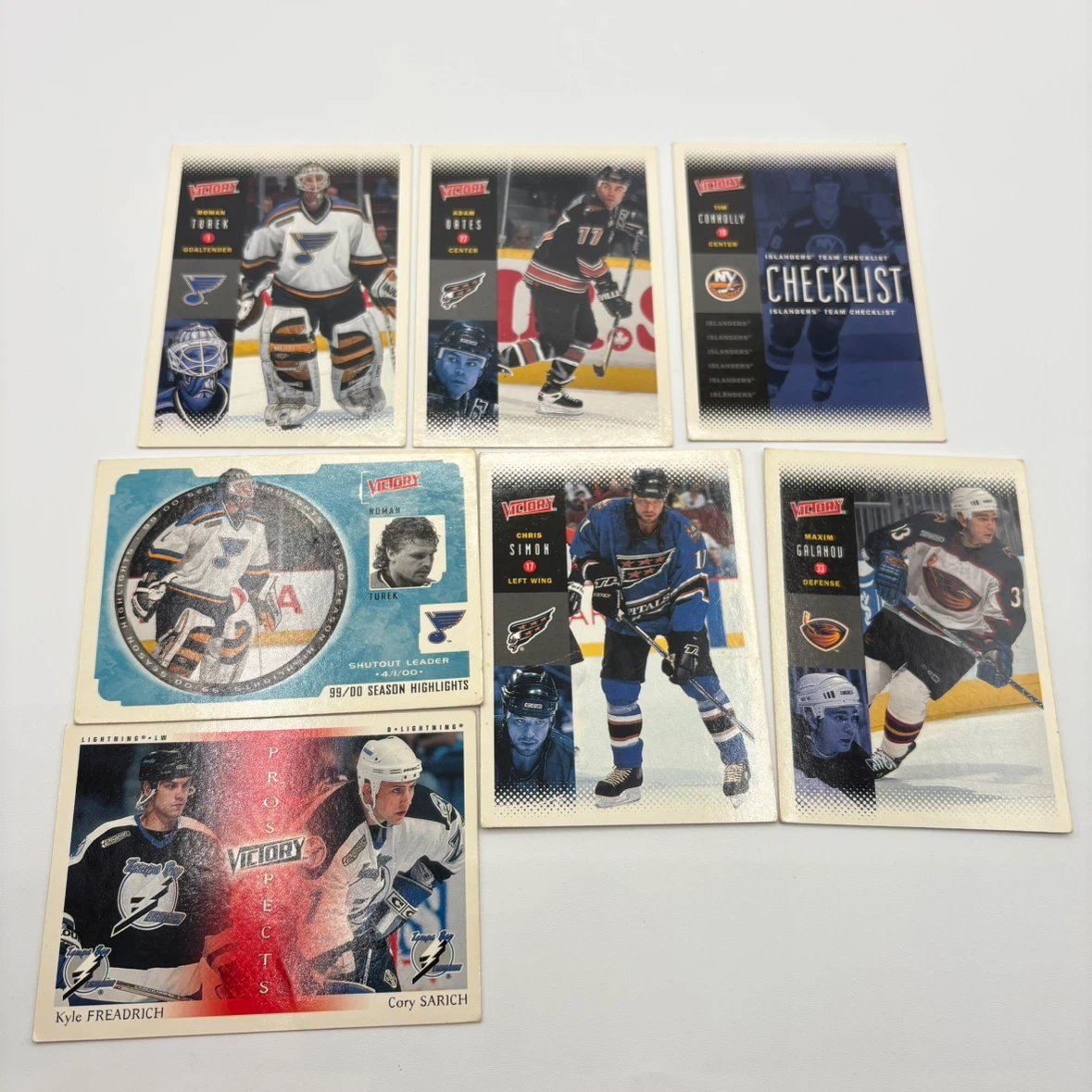 Assorted Vintage Upper Deck NHL Hockey Cards - photo 3
