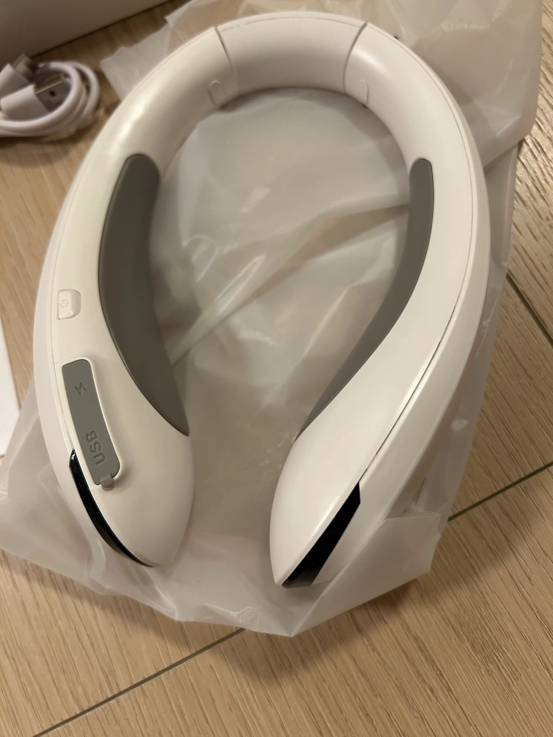 Rechargeable Neck Warmer, 3 Heat Settings, Portable Neck Heater - photo 4