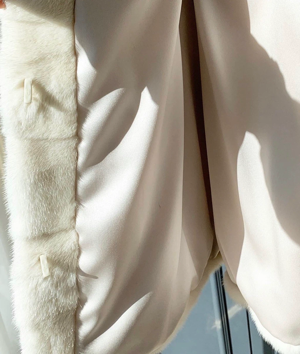 Kopenhagen Platinum mink fur coat (xs/s) - photo 2