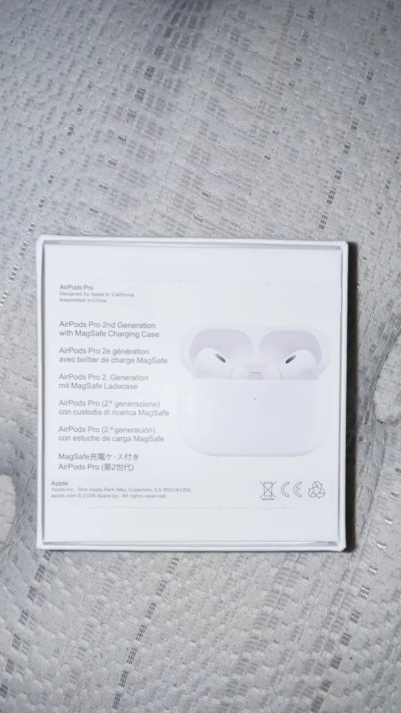 Apple AirPods Pro 2nd Generation with MagSafe Case - photo 2