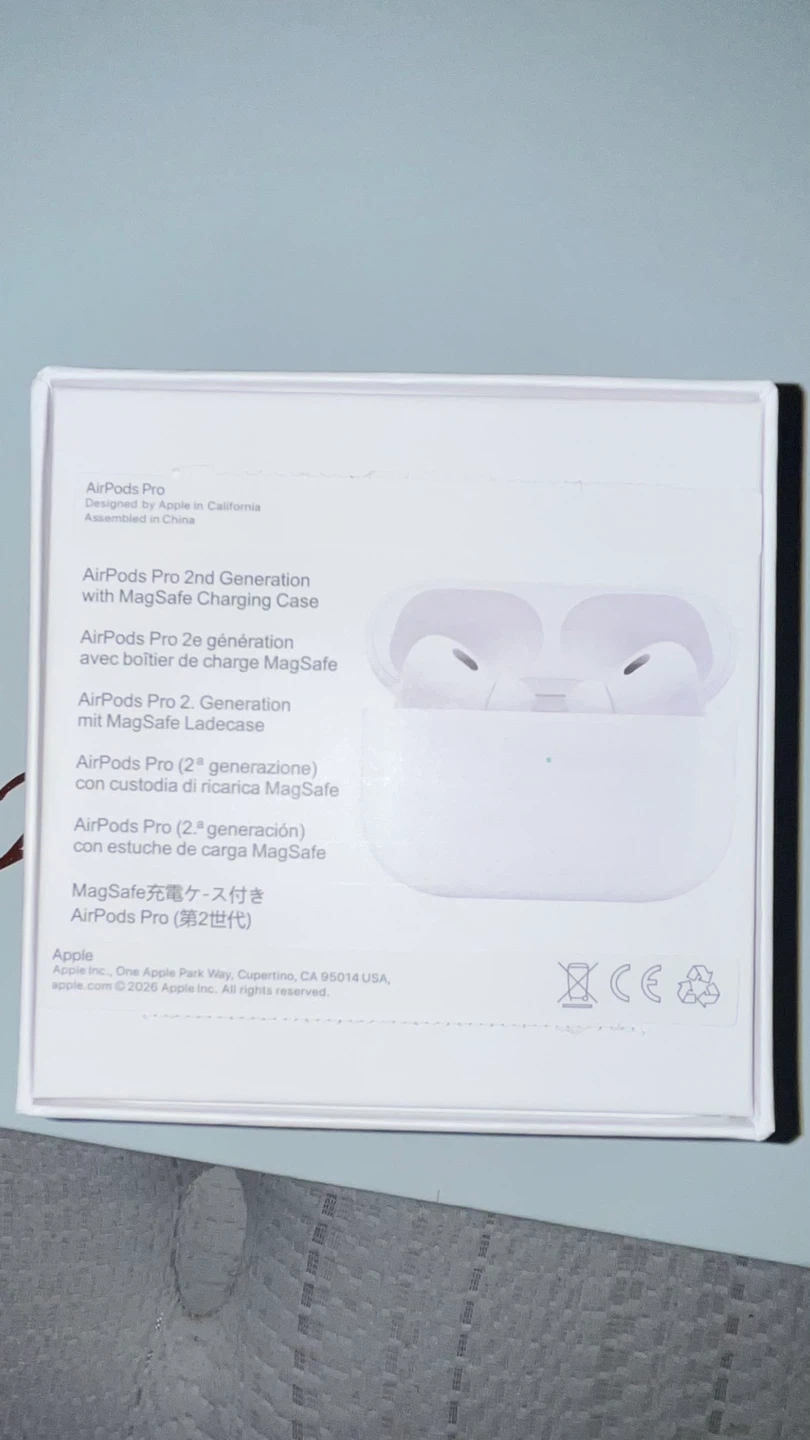 Apple AirPods Pro 2nd Generation with MagSafe Case - photo 3