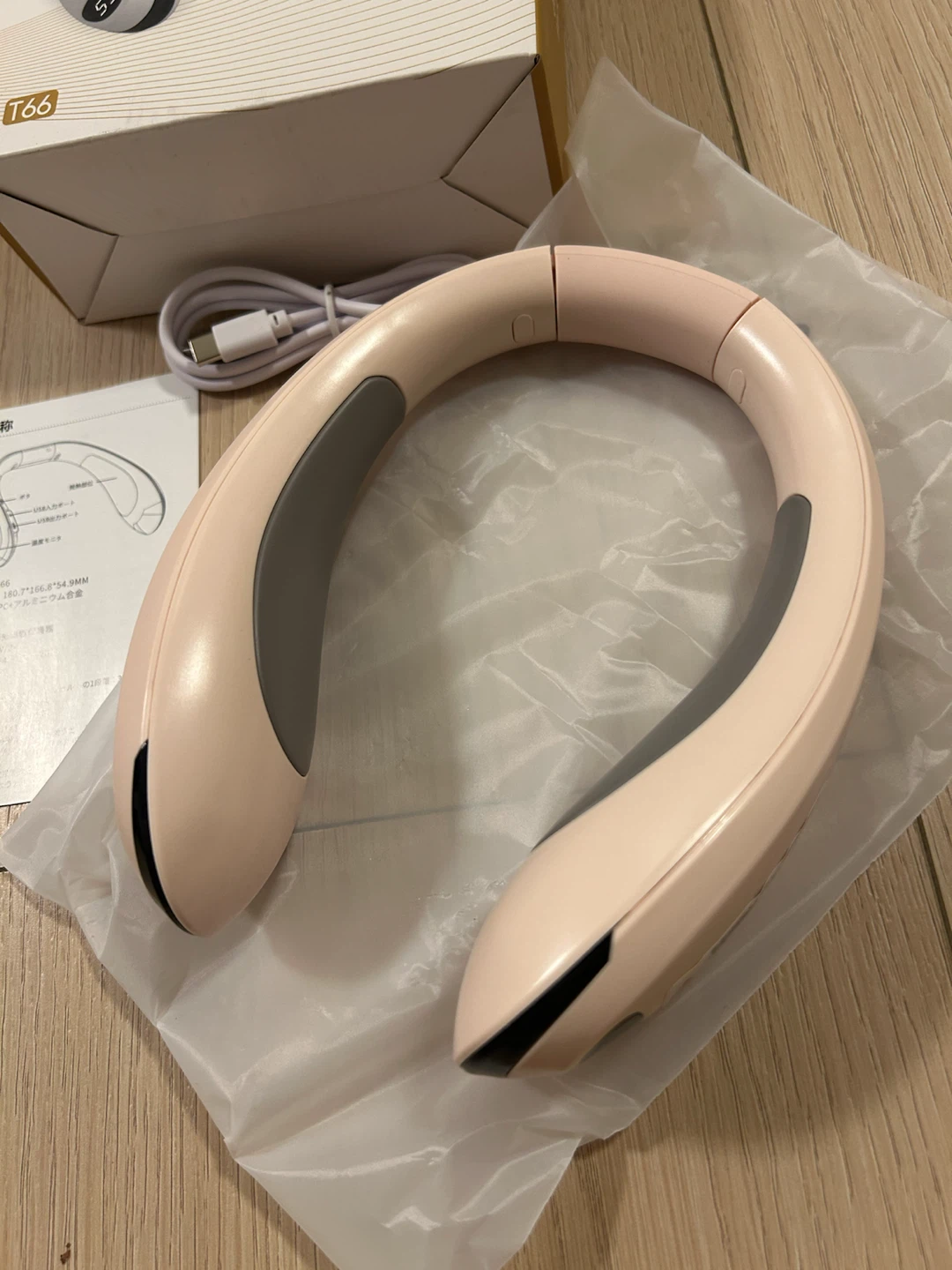 New Pink Rechargeable Portable Neck Warmer with 3 Temp. Settings - photo 3