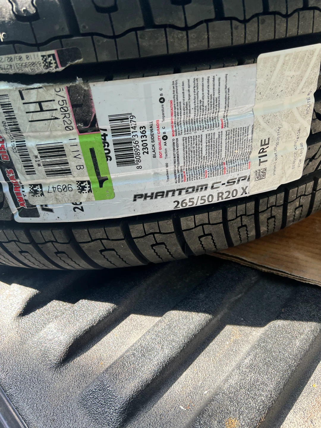 Phantom C-Sport Tire 265/50 R20