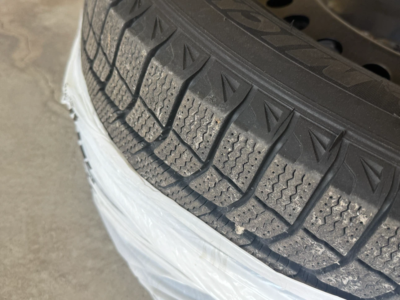 Michelin Latitude X-Ice Xi2 Tire 225/65 R17 - photo 4