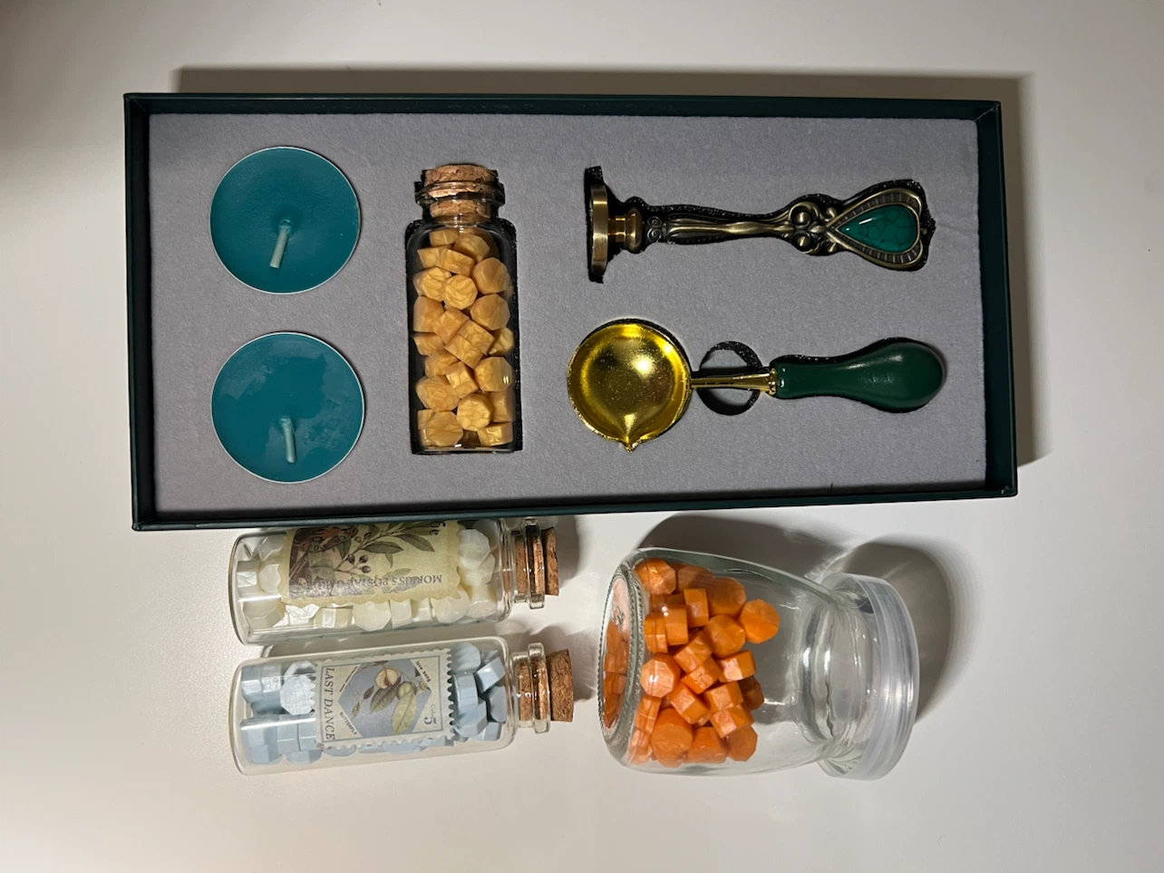 Wax Seal Stamp Kit with Assorted Beads