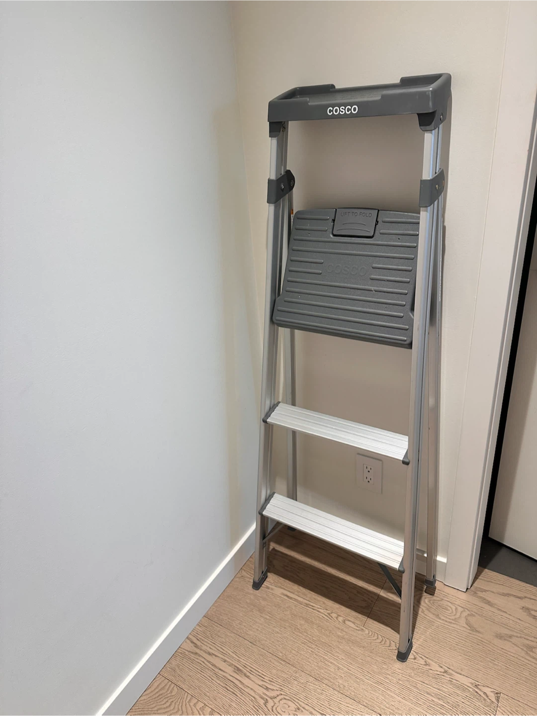 Cosco 3-Step Folding Stepladder - photo 3