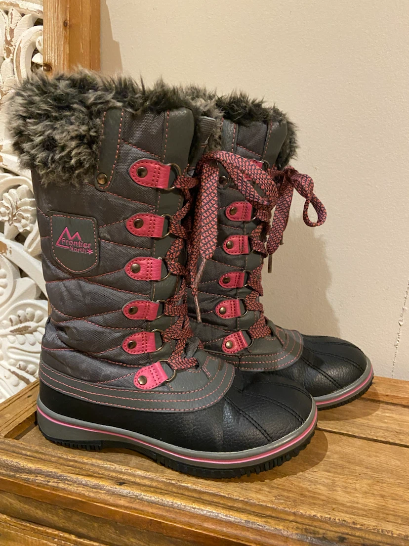 Winter Boots Kids Size 2