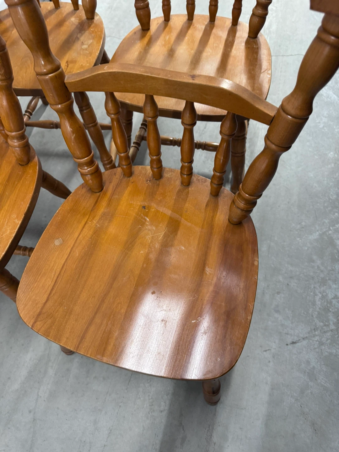 Set of 4 Wooden Dining Chairs - photo 2