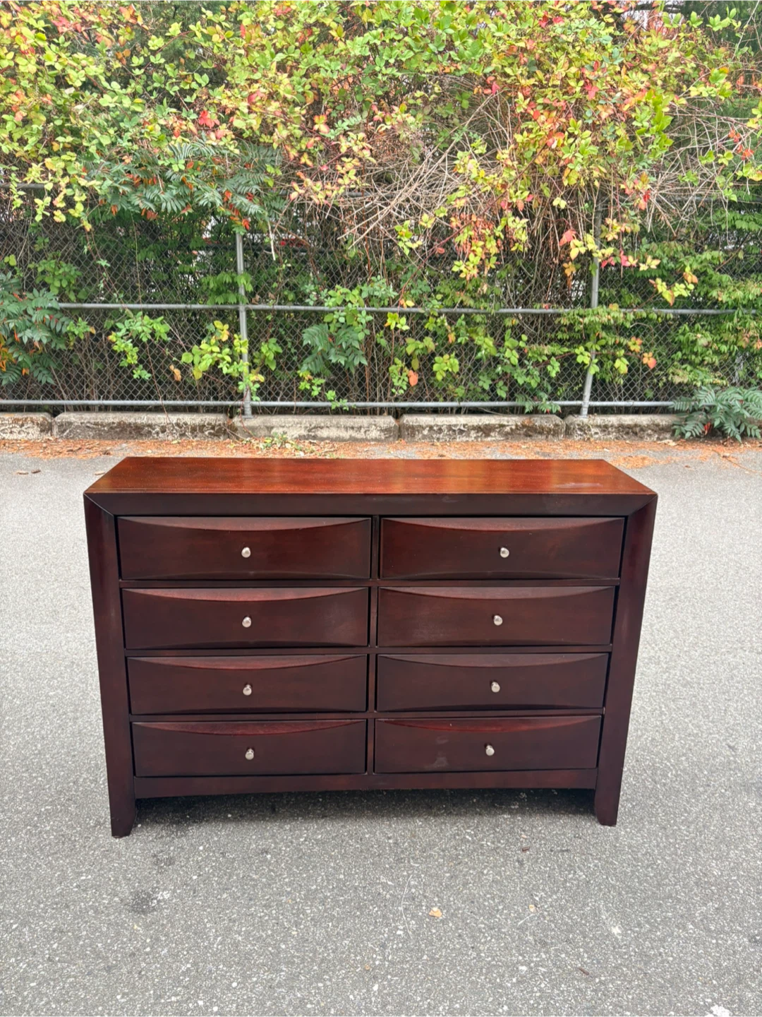 Dresser ( delivery available)