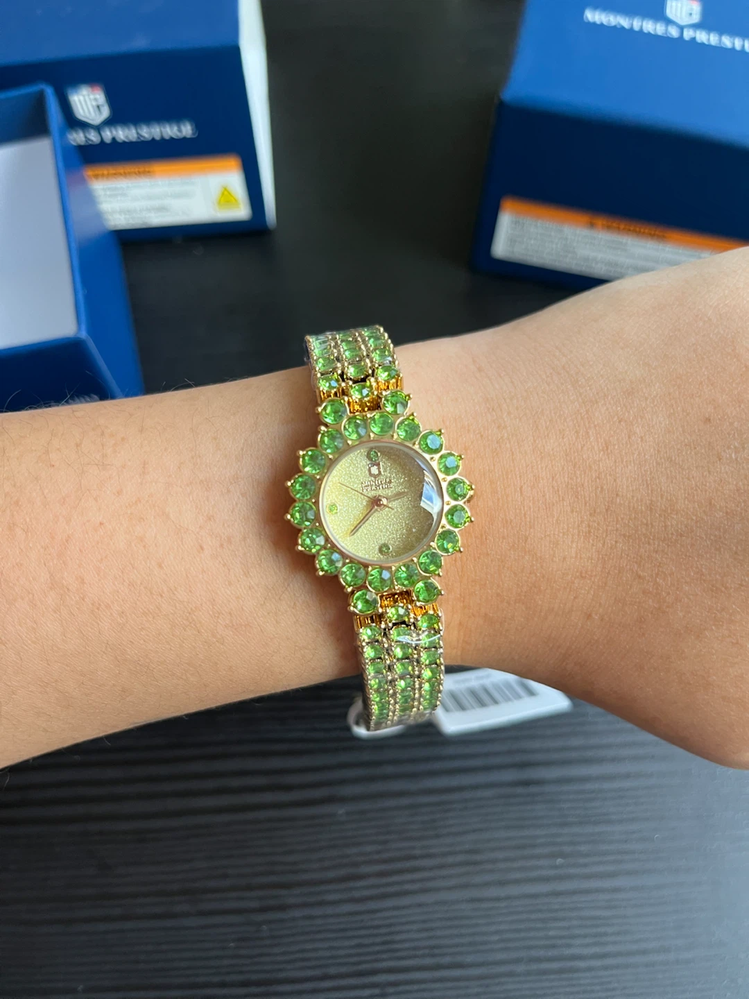 Montres Prestige Green Crystal Gold Watch 26mm NEW - photo 3