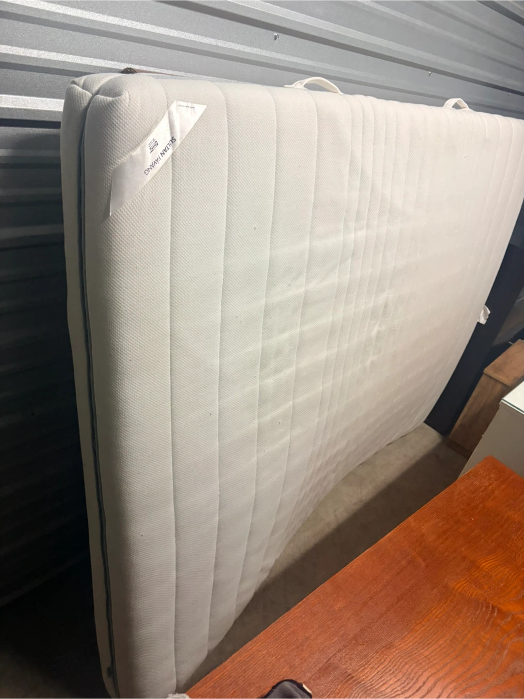 Queen size mattress - photo 2