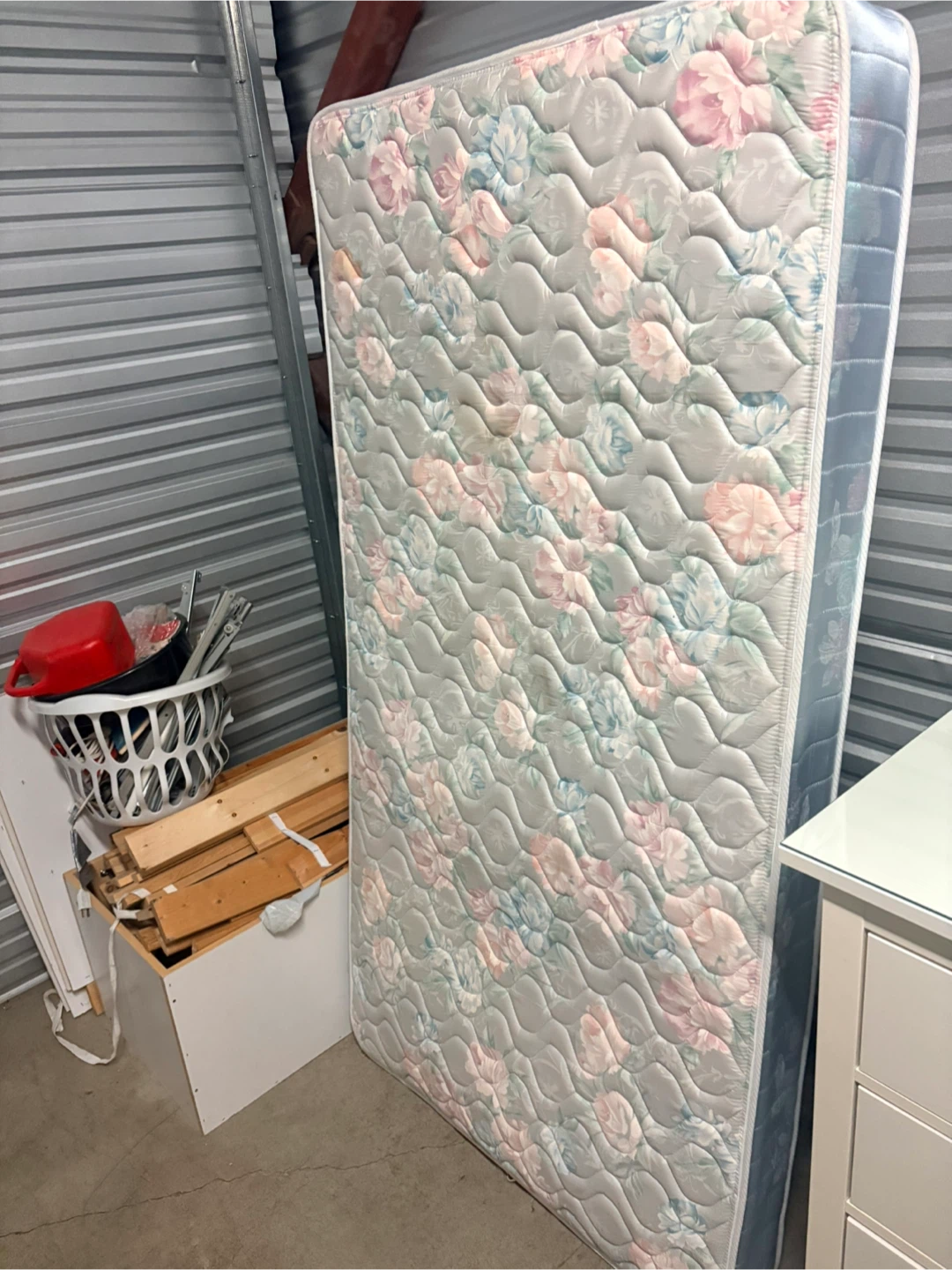 Twin/ single mattress - photo 2