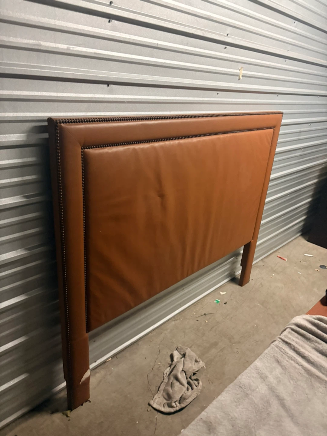 Queen size headboard - photo 2