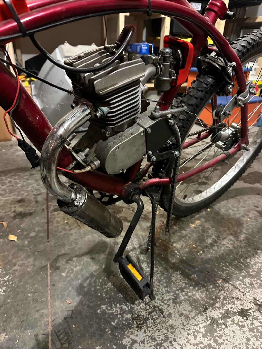 Gas-powered motorized bicycle - photo 2