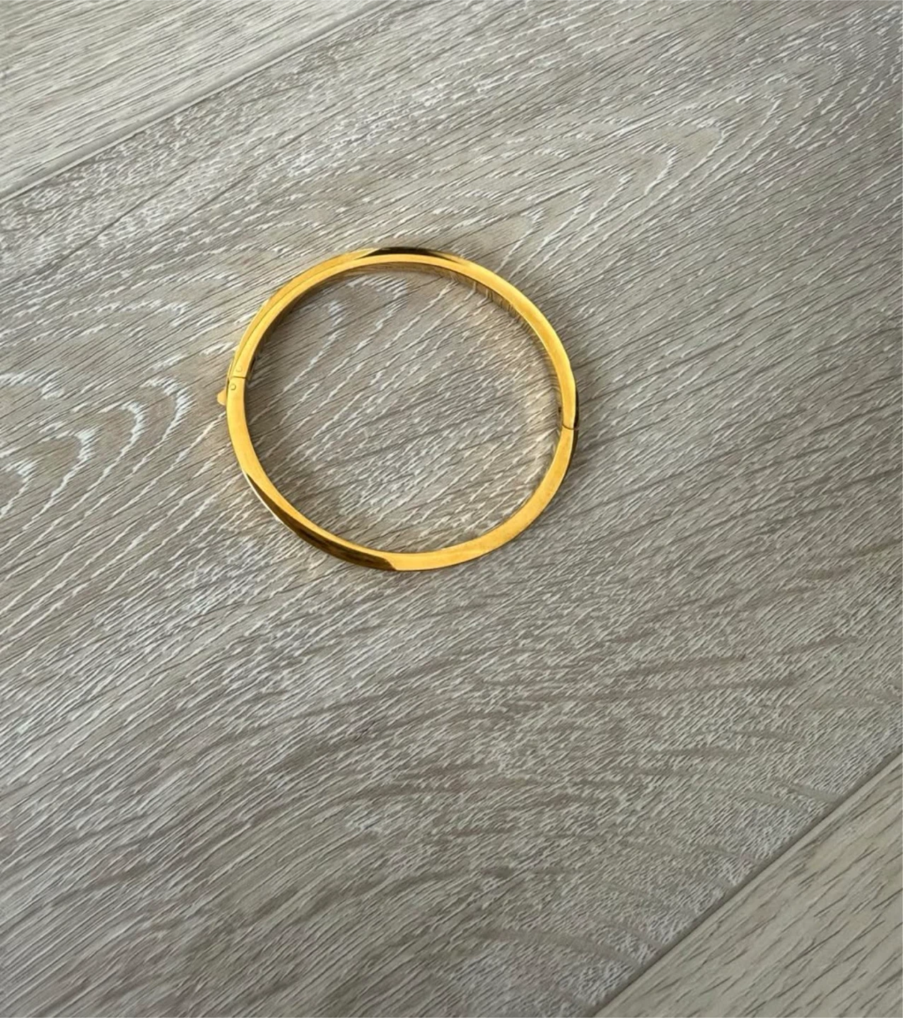 Kate Spade New York Gold-Tone Crystal Hinged Bangle - photo 2
