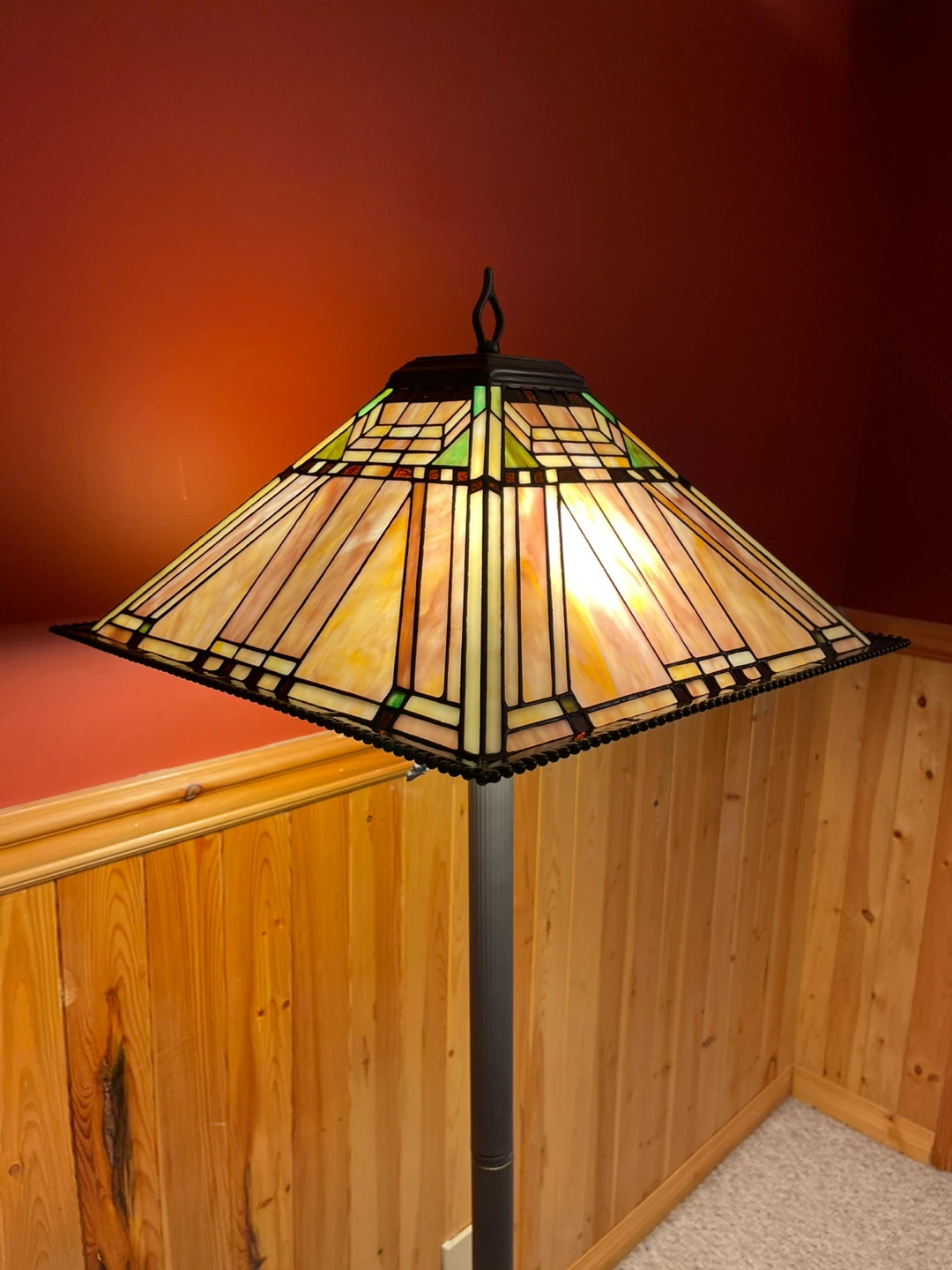 A beautiful Tiffany Style stained glass floor lamp - photo 3