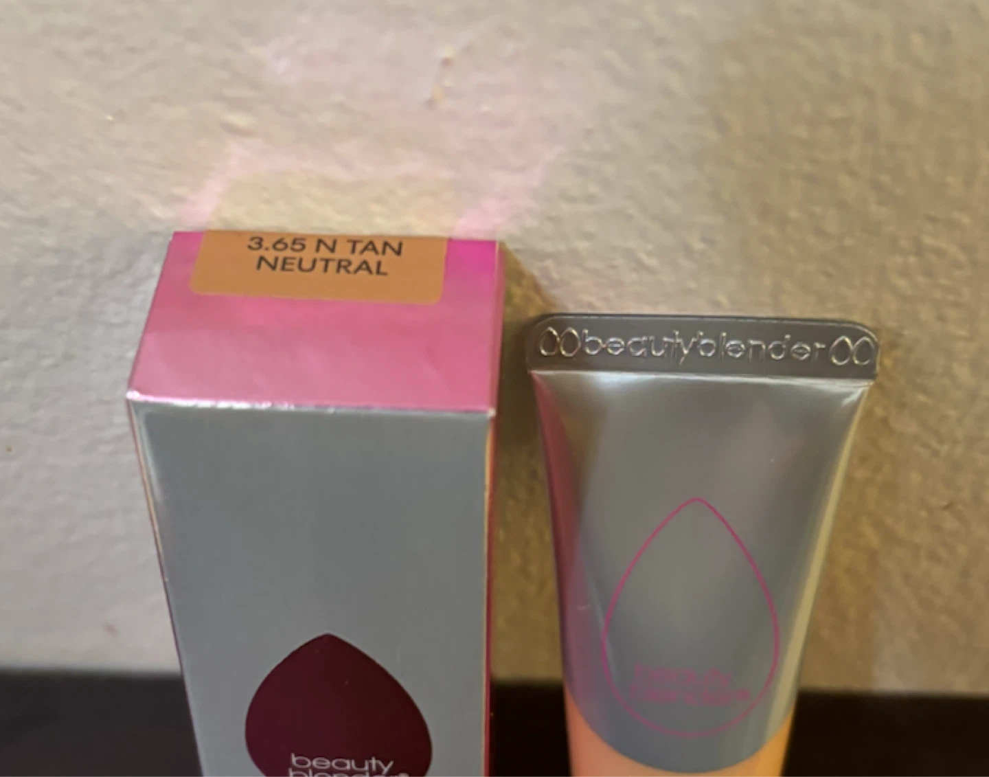 NEW-Beautyblender BOUNCE Foundation 3.65 N Tan Neutral - photo 2