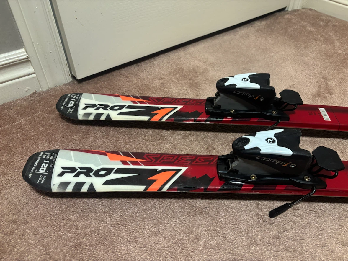 Rossignol Velocity Pro Z1 Junior Skis + Bindings (120 cm)