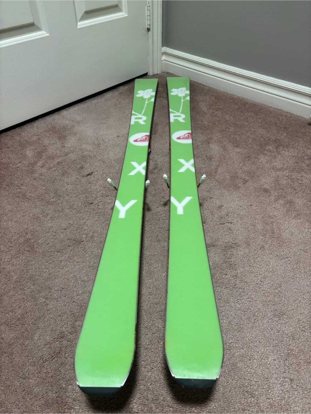 Roxy Junior Skis + Bindings (130 cm) - photo 4