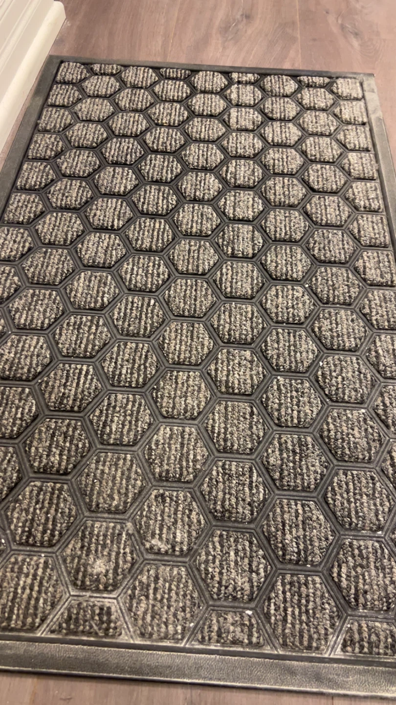 Grey/black Hexagon Pattern Floor Mat Free - photo 2