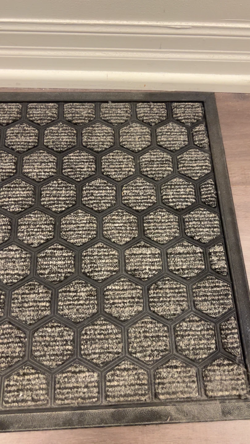 Grey/black Hexagon Pattern Floor Mat Free - photo 4