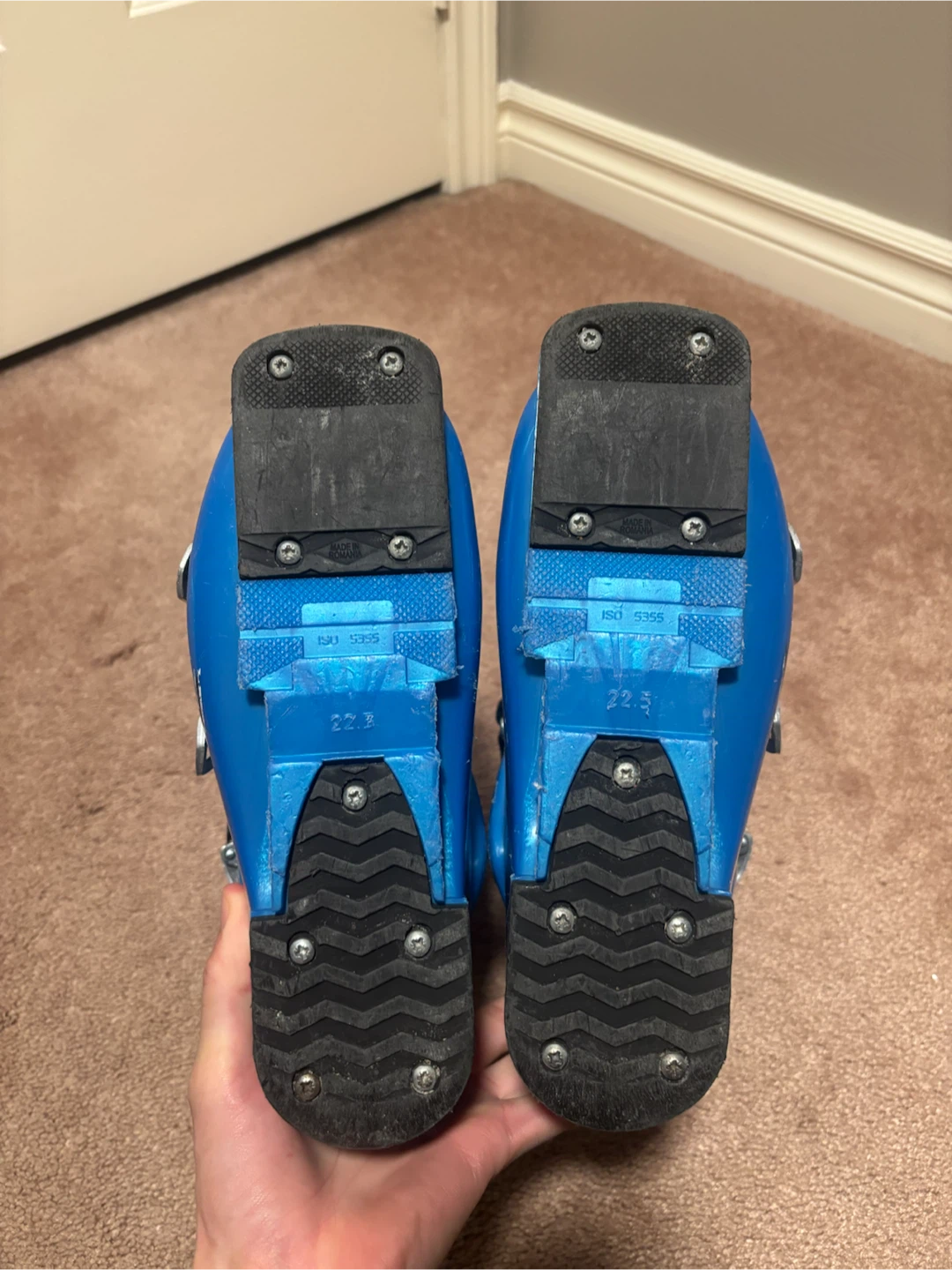 Lange Ski Boots (Size 22.5) - photo 3