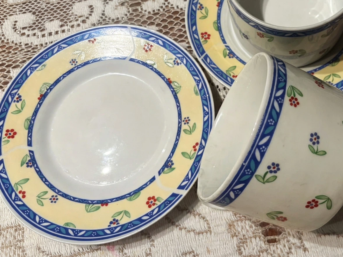 Two tea cup with maching Saucers - photo 5