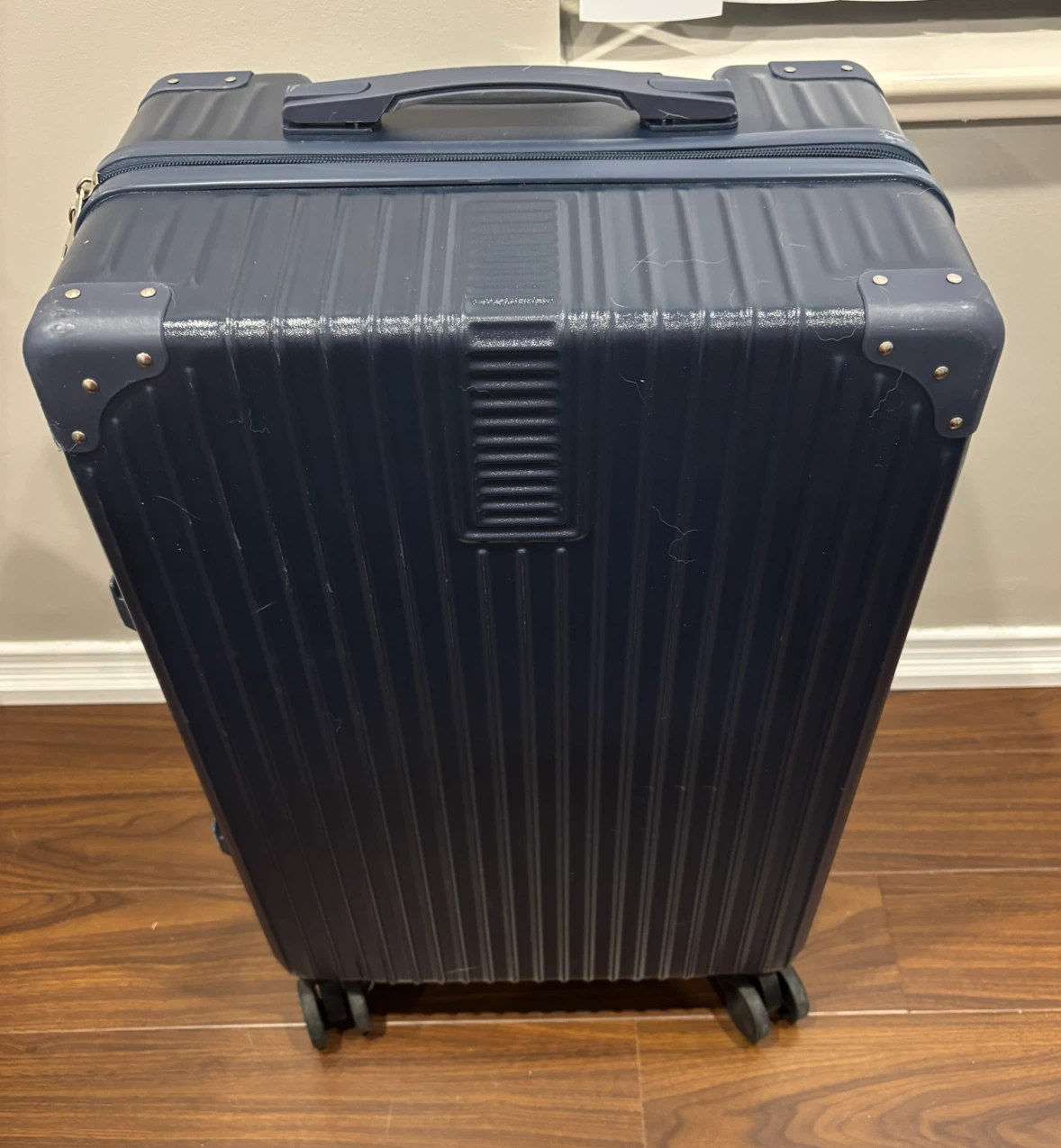 Navy Blue Hardshell Spinner Suitcase