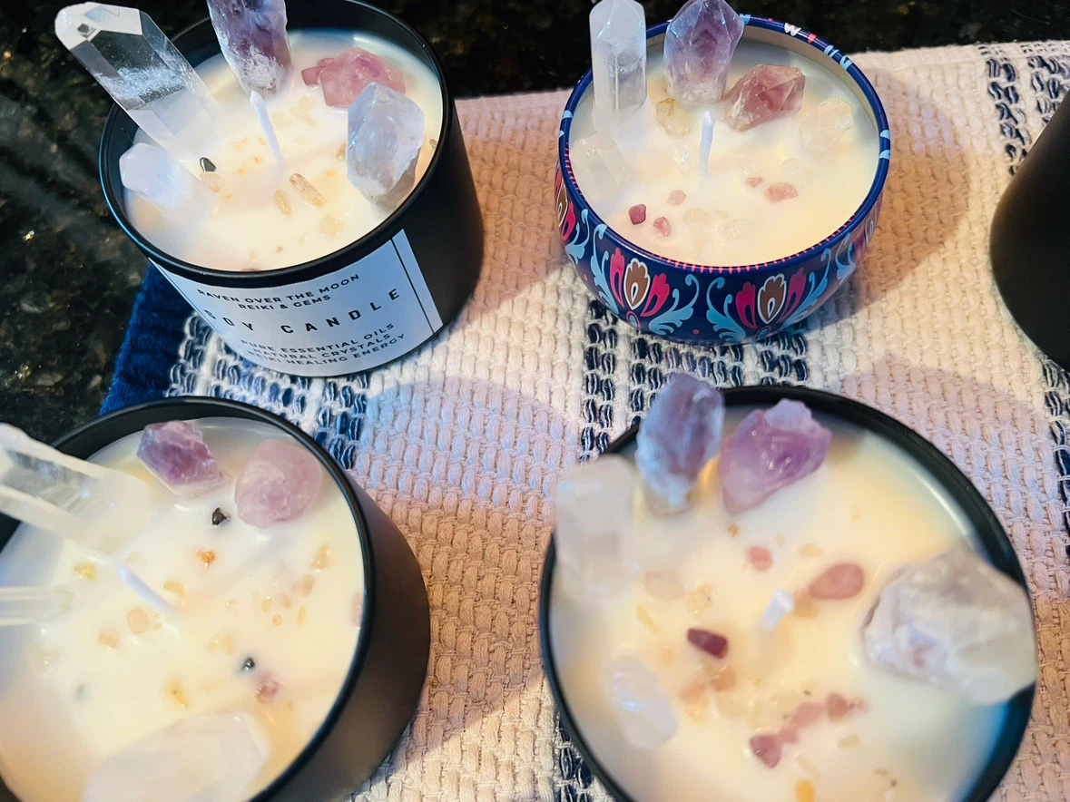 Raven Over The Moon Reiki & Gems Soy Candle - photo 5