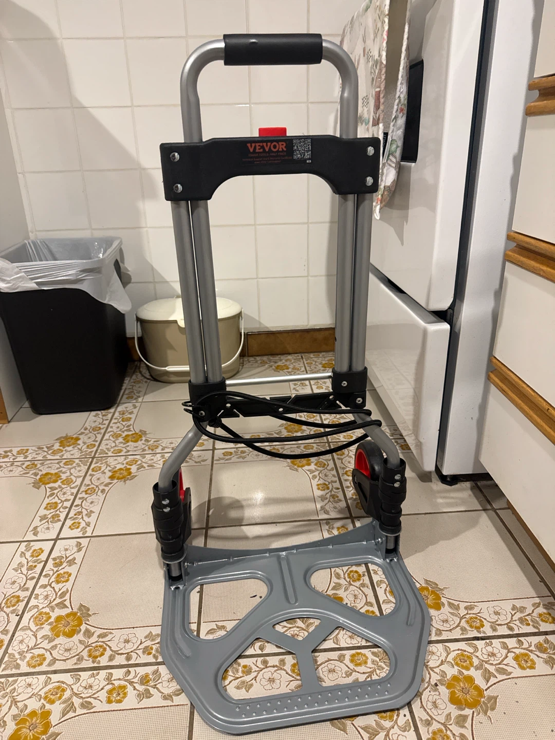 VEVOR Collapsible Hand Truck - photo 3