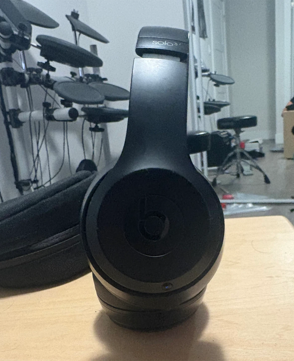 Beats Solo3 Wireless ON-Ear Headphones (NO NOISE CANCELING) - photo 5