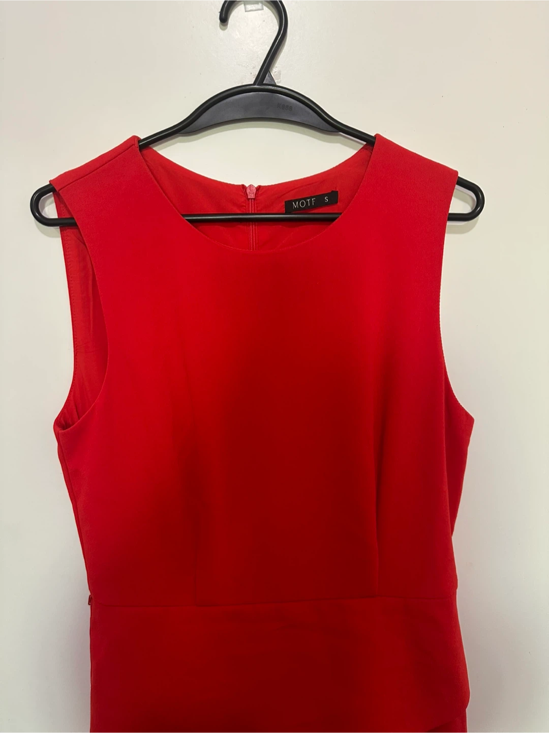 MOTF Red Pleated Dress - photo 4