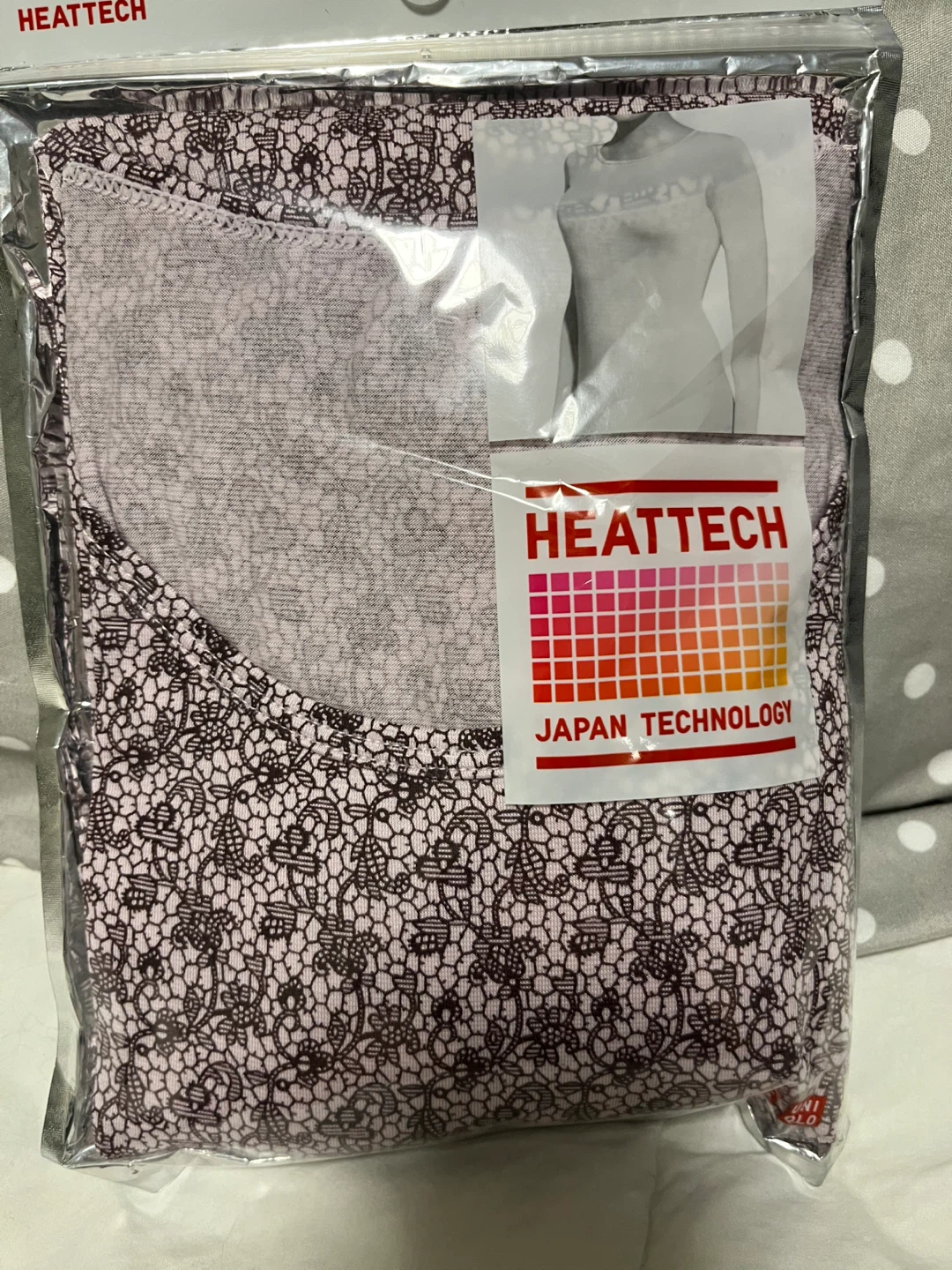 Uniqlo Heattech Women's Long Sleeve Crew Neck Shirt