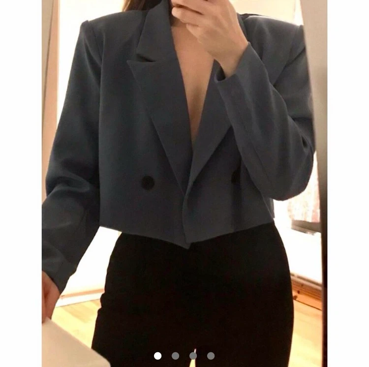 Woman's Cropped Blazer - photo 2
