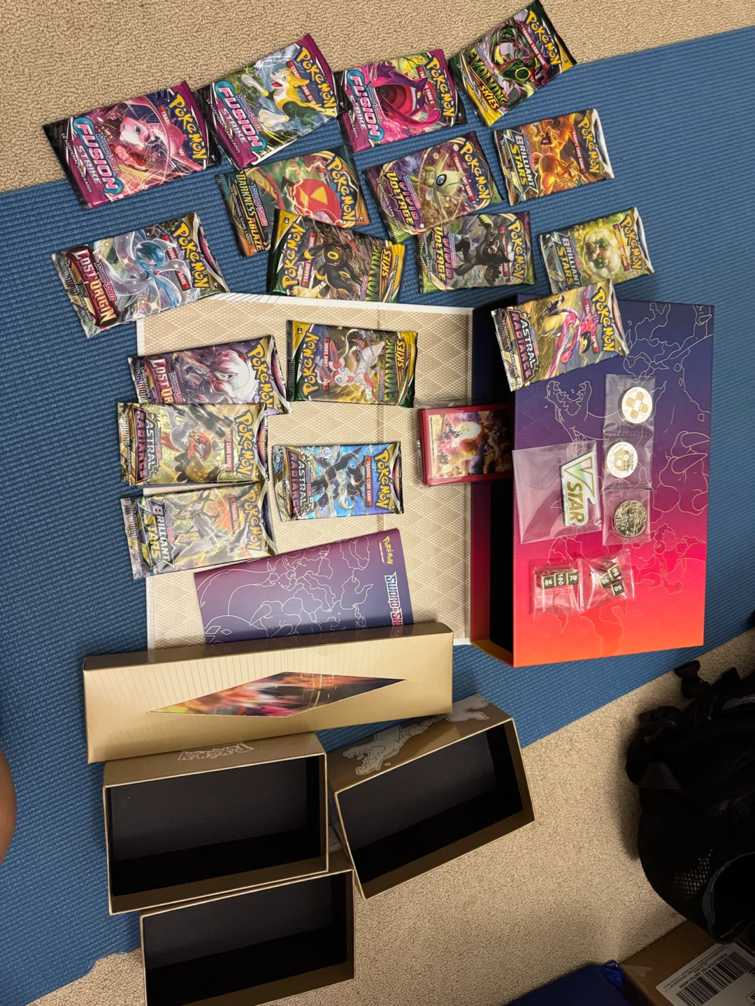 Pokémon Charizard Ultra-Premium Collection