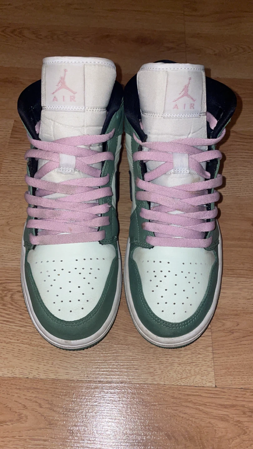 Size 6.5 men’s Jordan 1 15$ - photo 2
